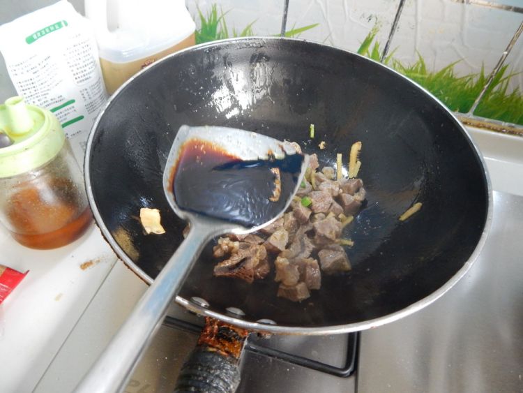 小土豆烧牛肉步骤6