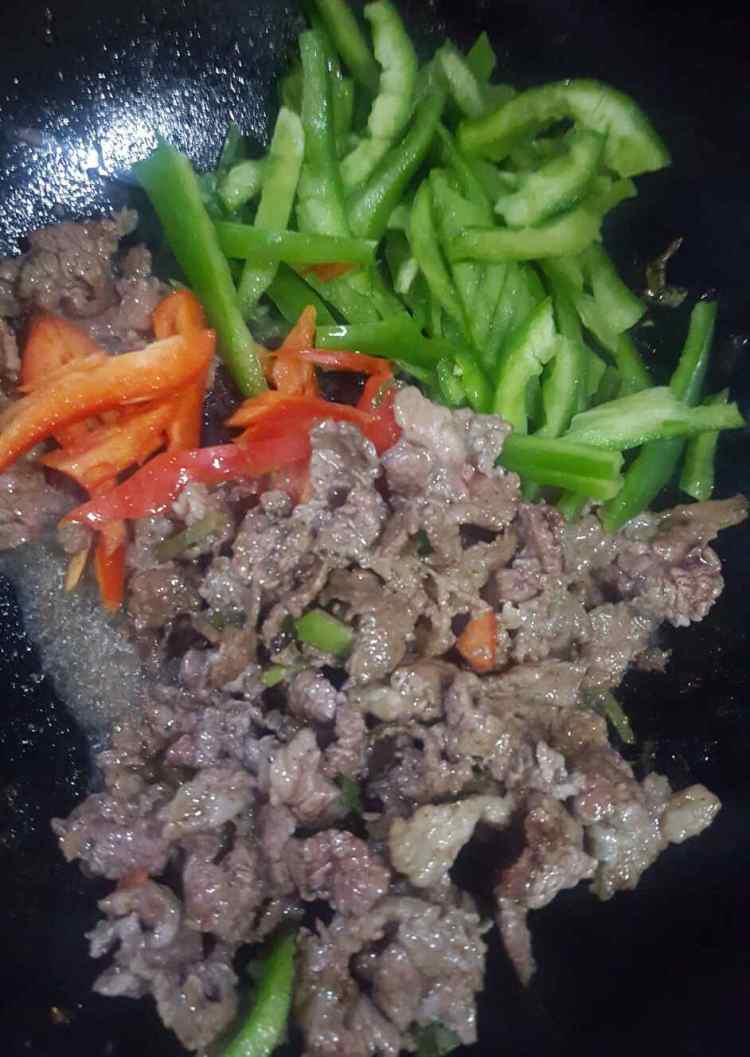孜然牛肉步骤6