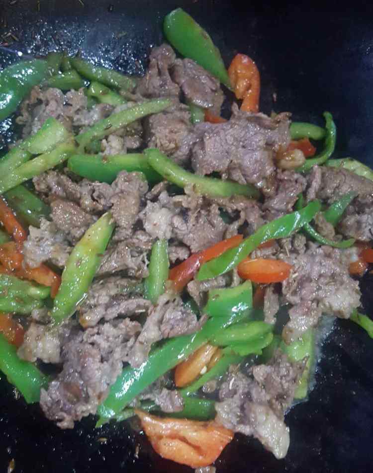 孜然牛肉步骤7