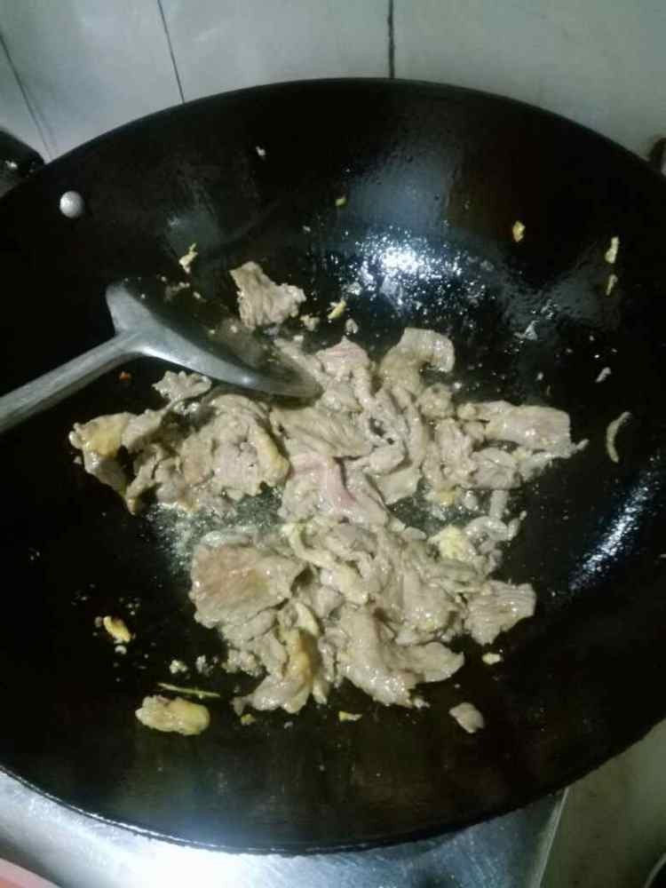 牛肉炒杏鲍菇步骤4