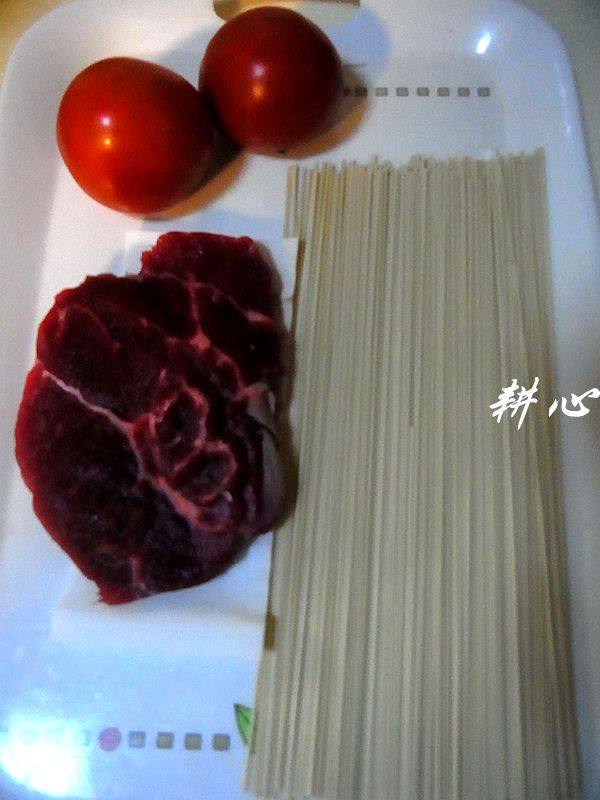 #城市美食#台湾牛肉面步骤1