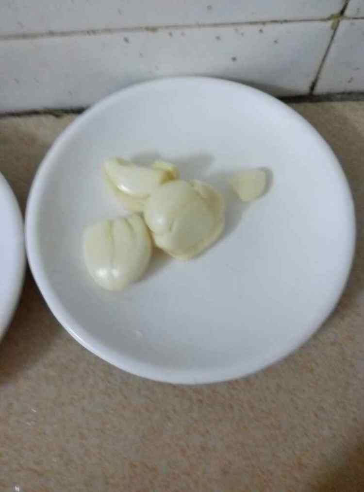 菇炒牛肉粒步骤6