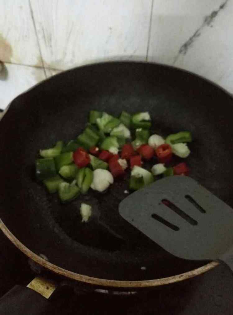 菇炒牛肉粒步骤8