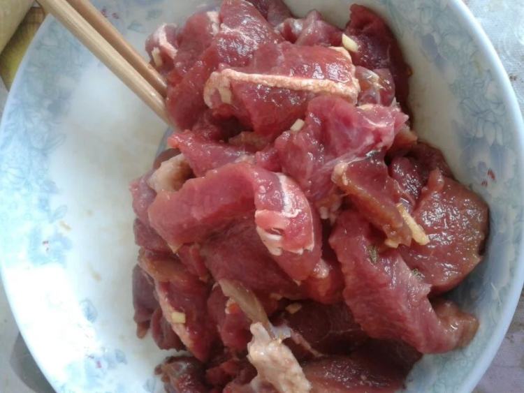 干豆角炖牛肉步骤3