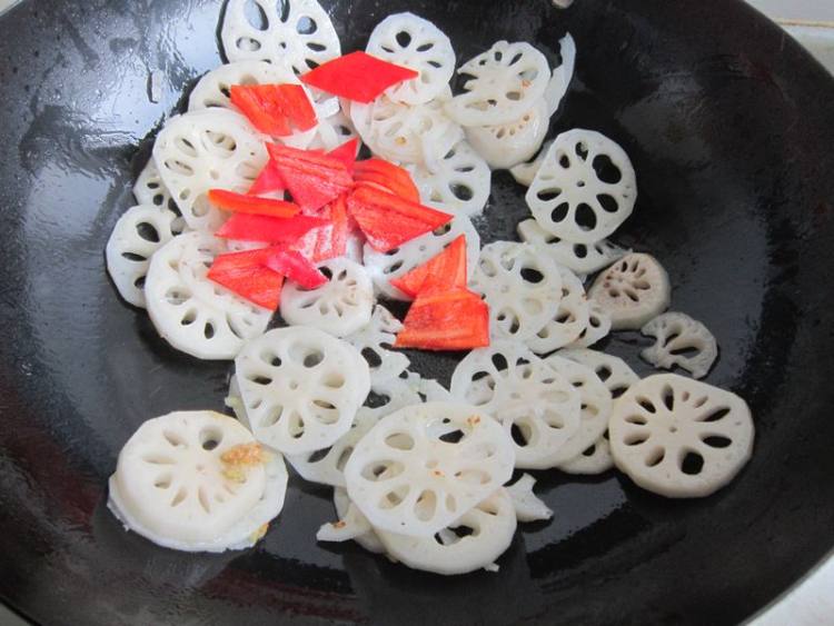 莲藕炒牛肉步骤8