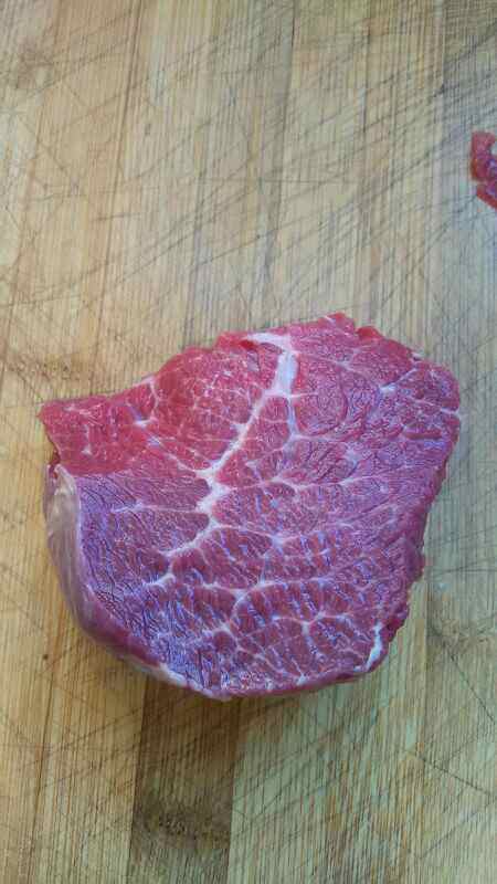 彩椒洋葱牛肉串步骤1