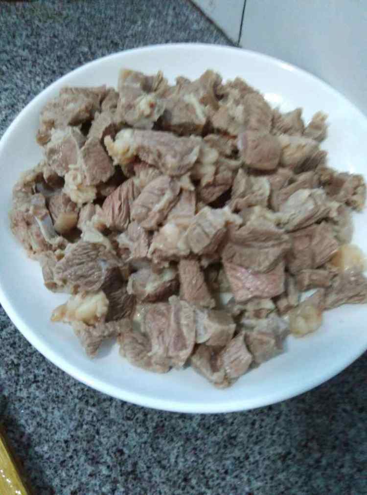 牛肉炖柿子土豆步骤2