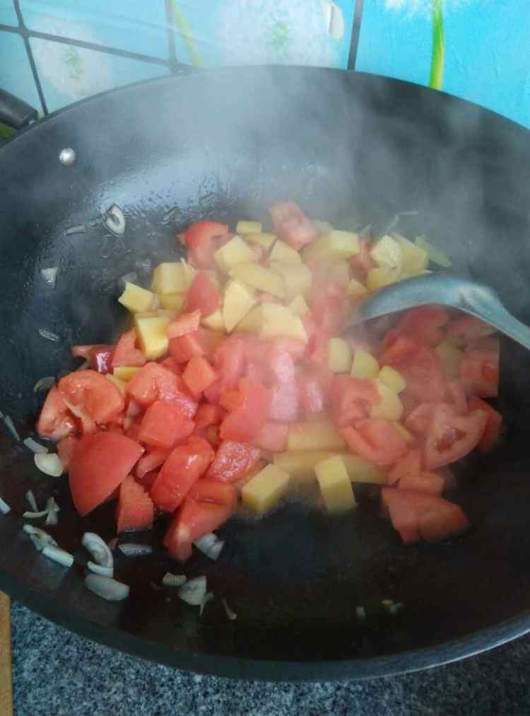 牛肉炖柿子土豆步骤5