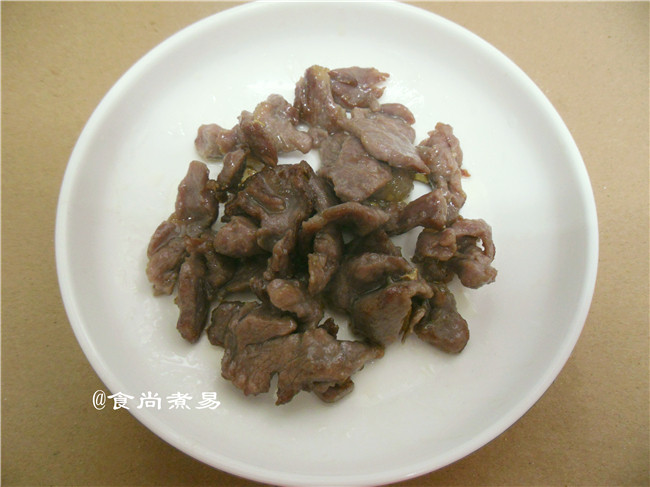 牛肉秋葵炒茭白步骤5