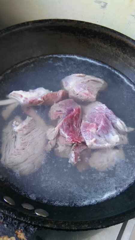麻辣牛肉锅仔步骤2