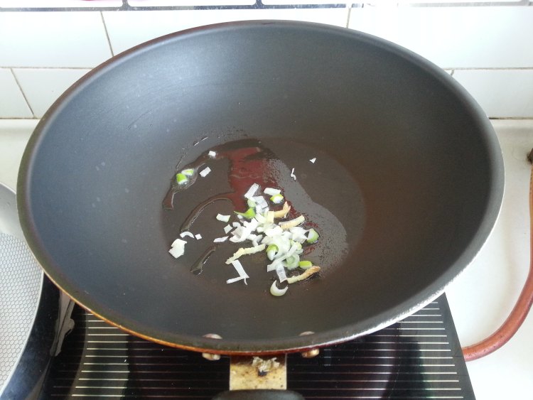 酸菜牛肉面步骤4