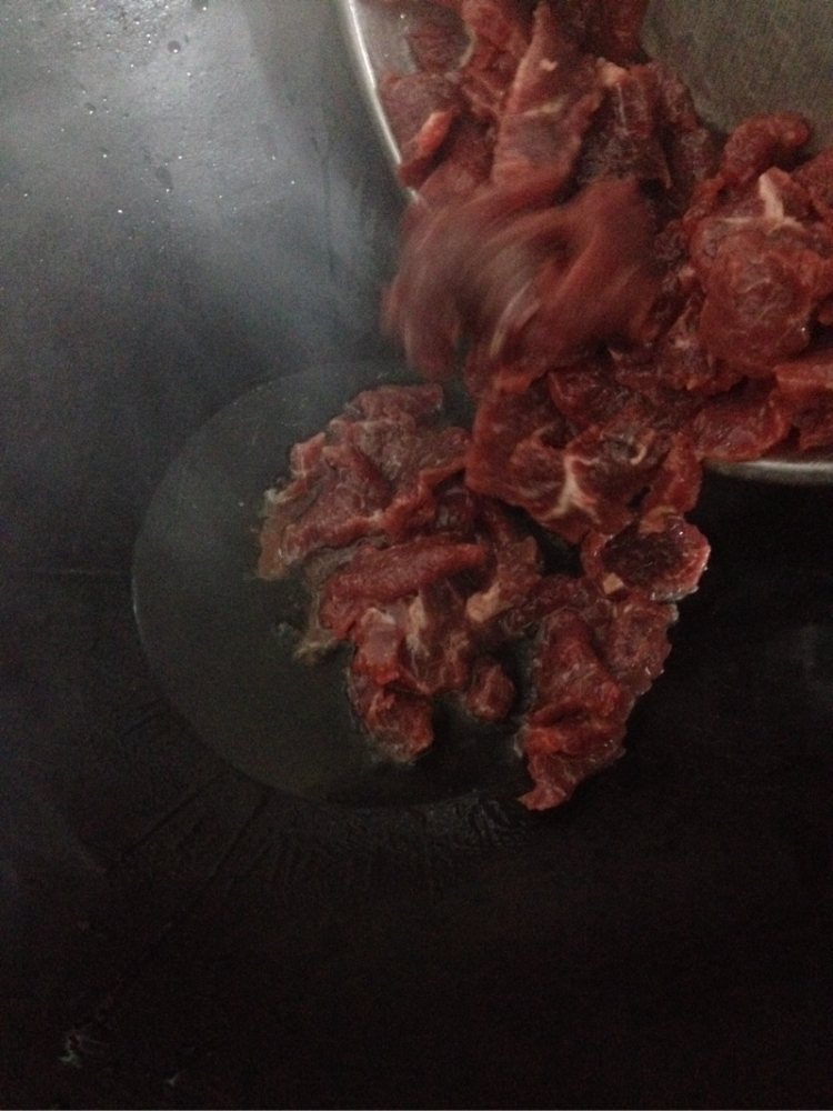 香芹牛肉片步骤6