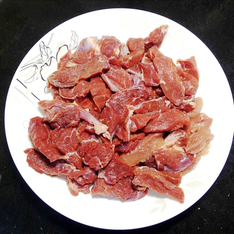 小酥牛肉蒸碗步骤3