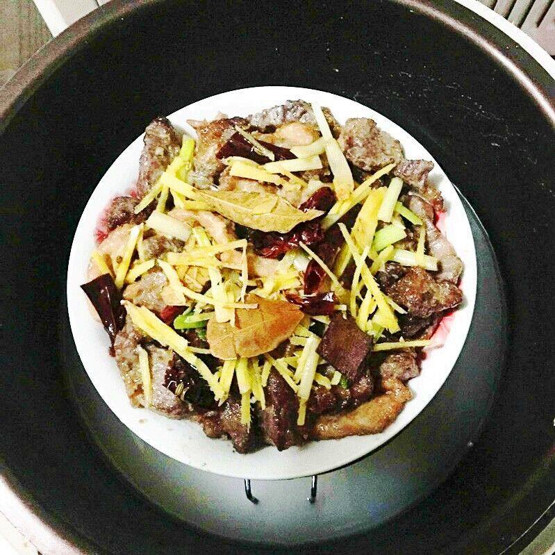小酥牛肉蒸碗步骤17
