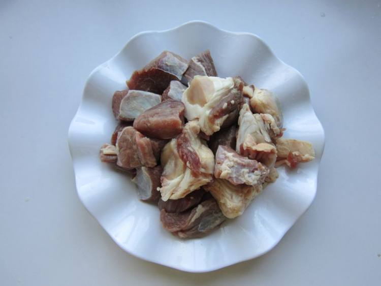 干豇豆烧牛肉步骤5