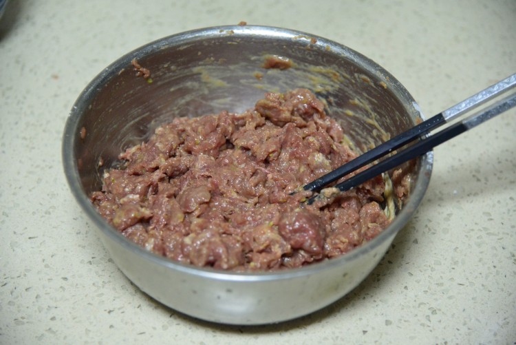 生汆牛肉丸步骤7