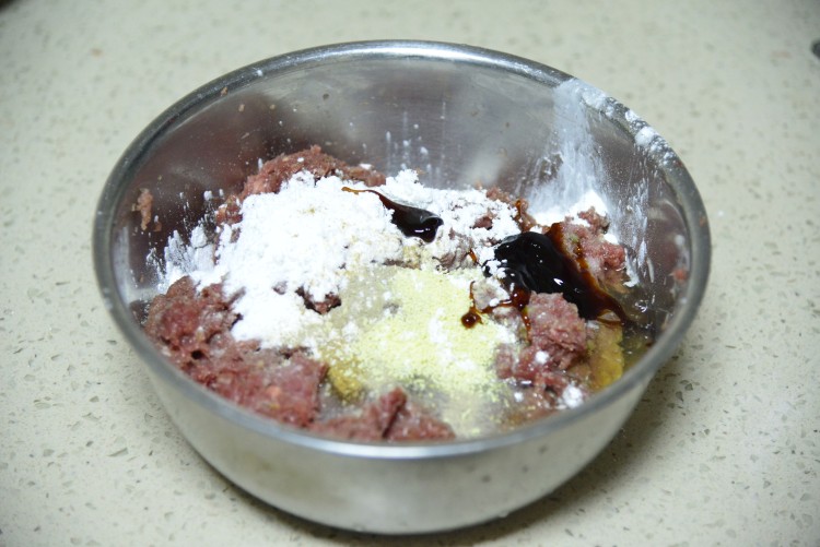 生汆牛肉丸步骤6
