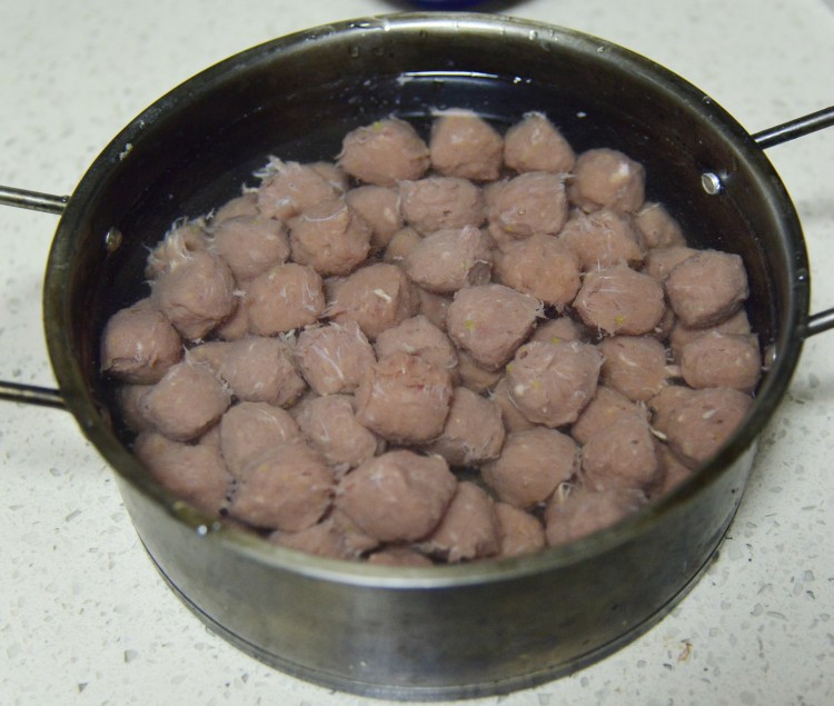生汆牛肉丸步骤10