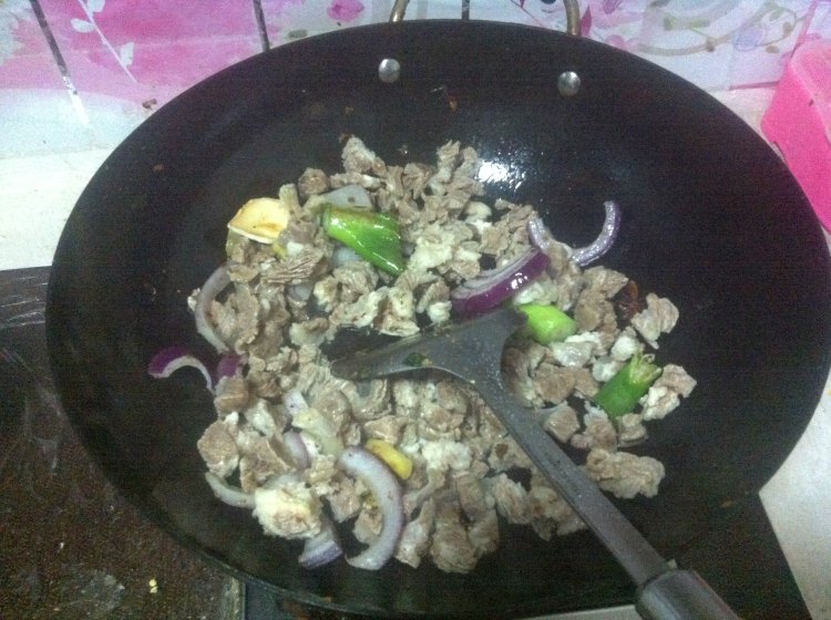 砂锅牛肉煲步骤4