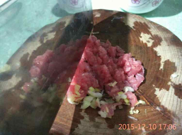 牛肉芹菜小馄饨步骤2