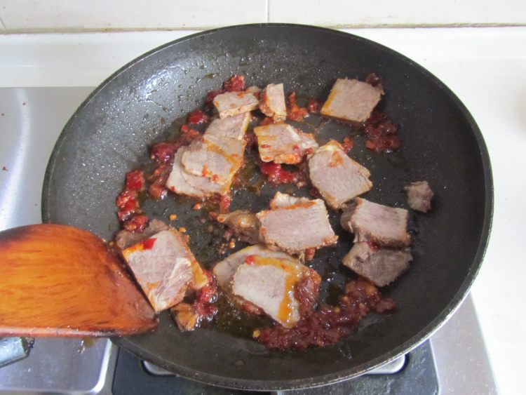 卤藕回锅牛肉步骤8