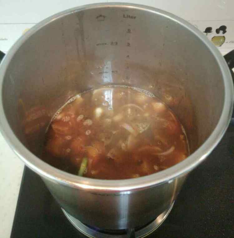 番茄牛肉汤面步骤6