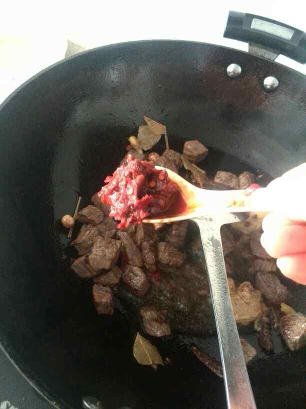 红萝卜烧牛肉步骤8