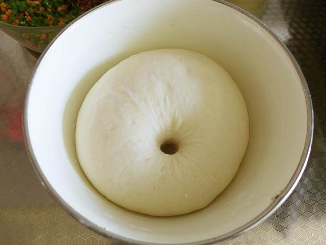 豇豆牛肉蒸包步骤4