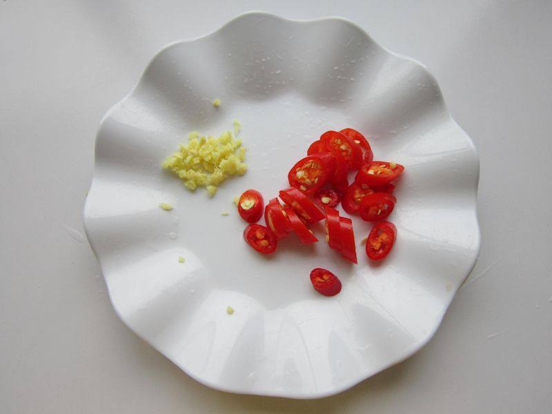 蒜苔牛柳步骤4
