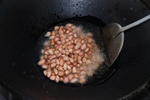 花生牛肉辣酱步骤3