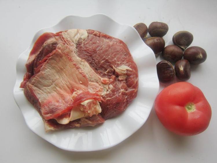栗子烧牛肉步骤1