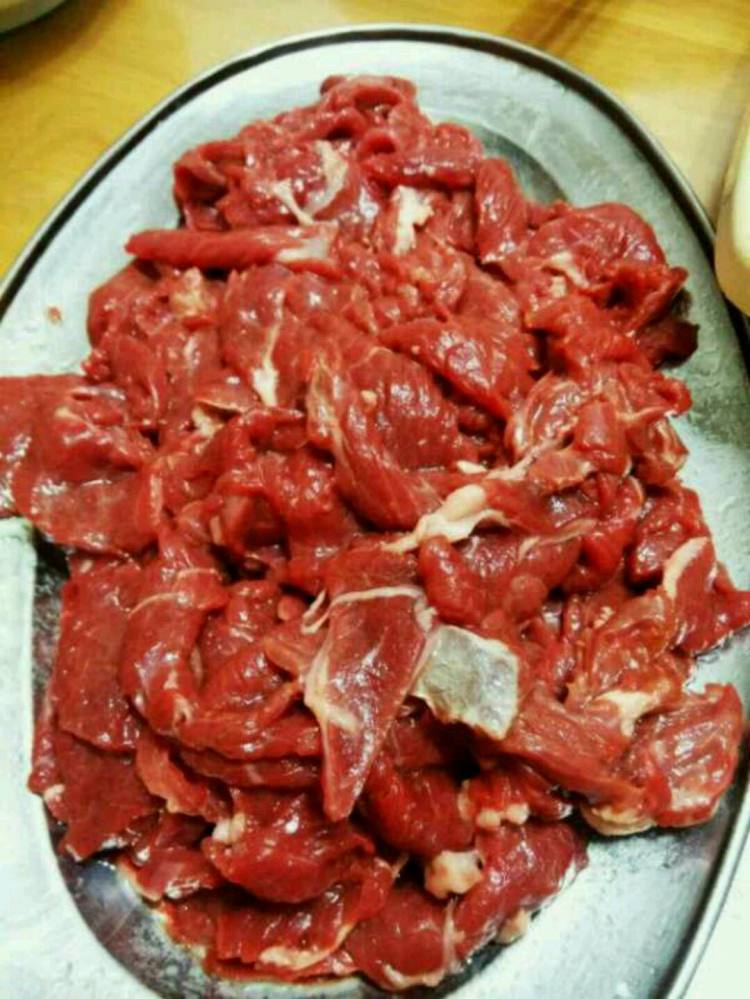 酸笋炒牛肉步骤1
