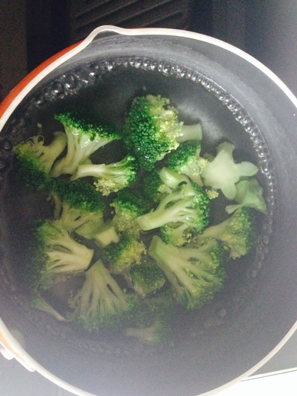 西兰花胡萝卜牛肉泥步骤4