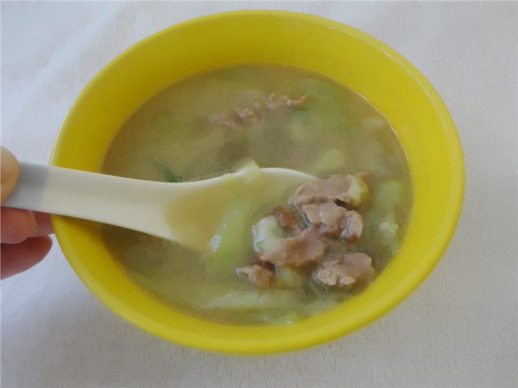 牛肉丝瓜汤步骤7