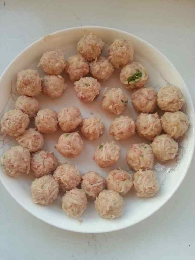 萝卜牛肉丸子步骤8