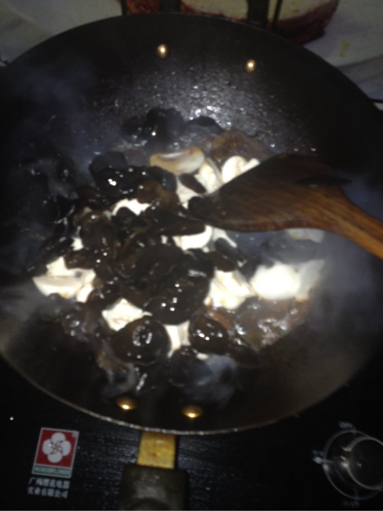 牛肉炒平菇步骤9