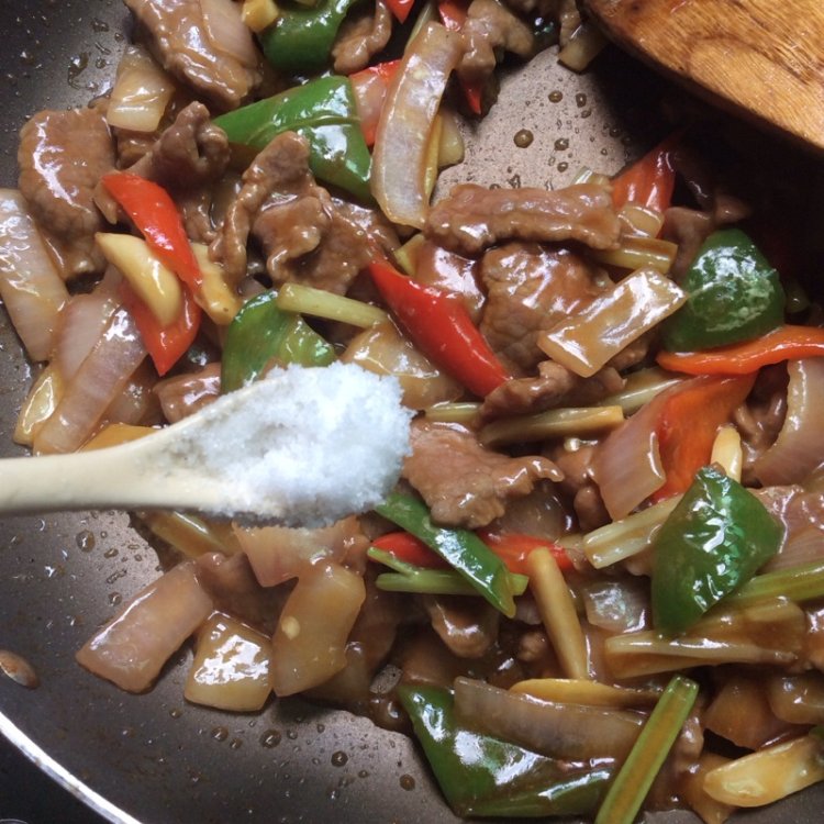 双椒牛肉步骤8