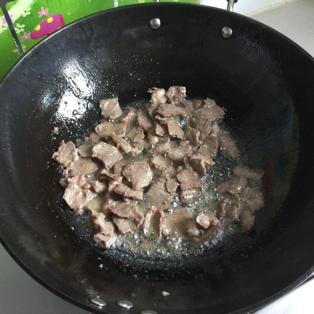 鼓香牛肉炒米粉步骤6