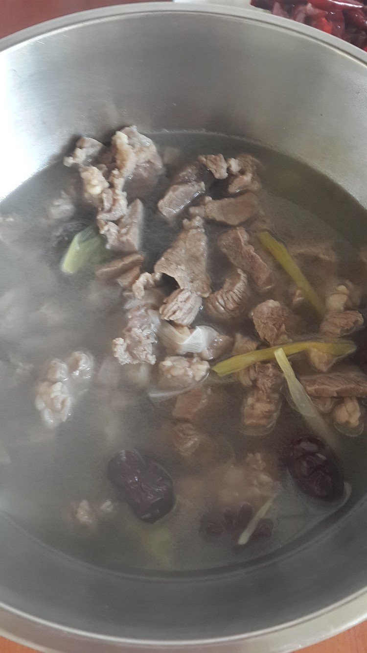 酱香辣炒牛肉步骤1