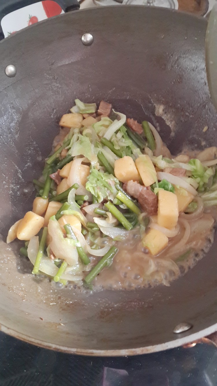 牛肉乱炖步骤3