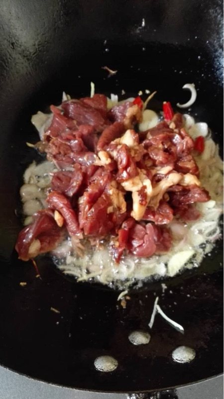 尖椒牛肉步骤7