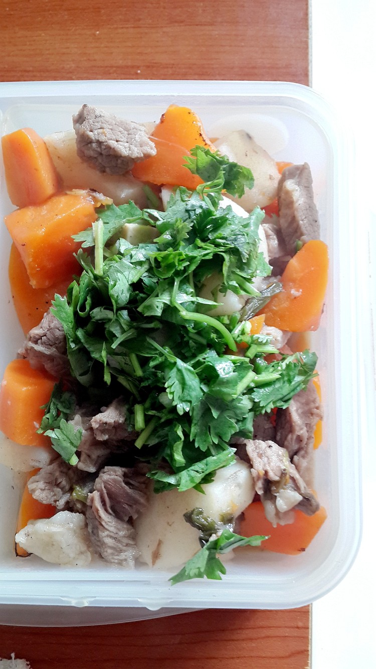 山药胡萝卜炖牛肉步骤7