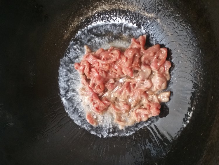 子姜香辣牛肉丝步骤6