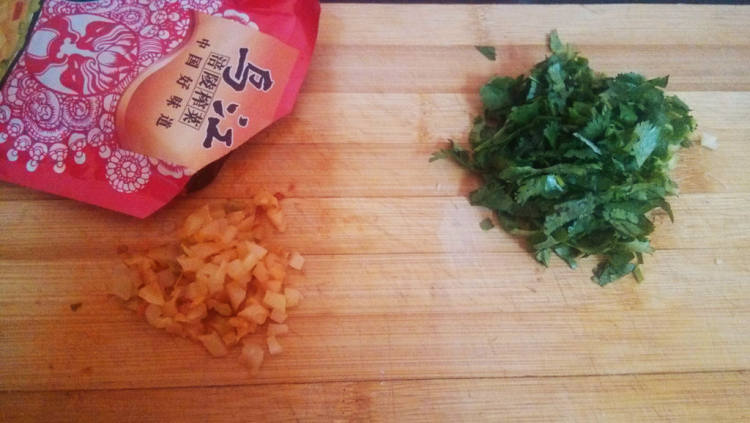 香辣牛肉榨菜豆腐花步骤3