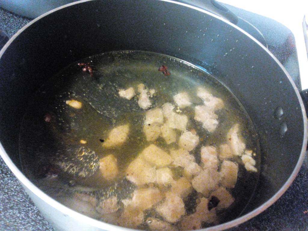 西红柿玉米牛肉汤步骤6