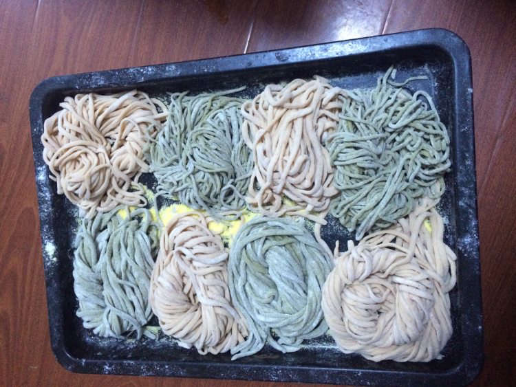 牛肉手擀面步骤1