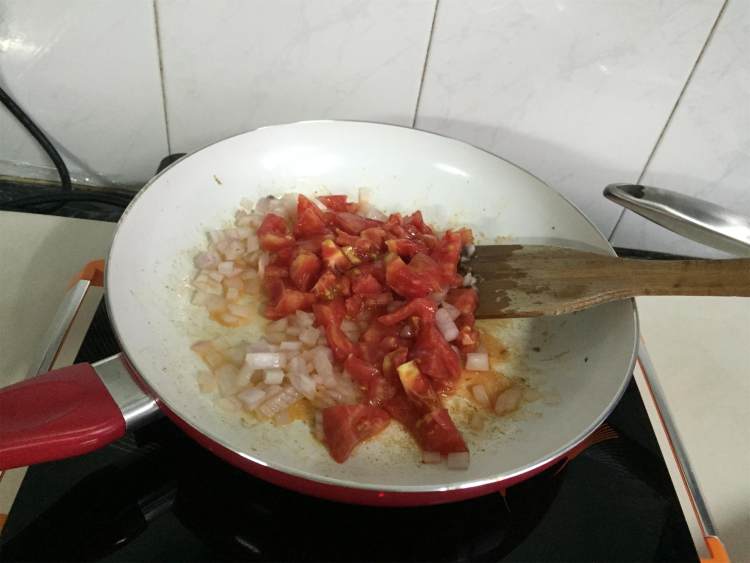 【手工美食】蘑菇牛肉步骤5
