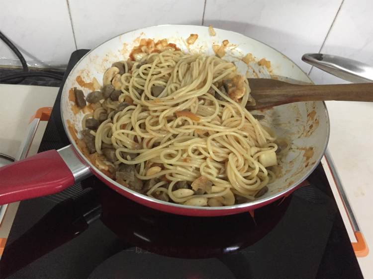 【手工美食】蘑菇牛肉步骤10