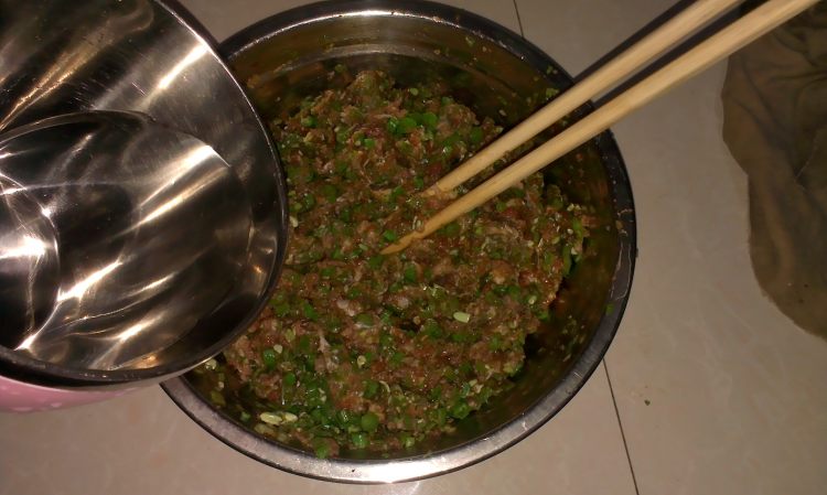 牛肉豆角馅步骤8