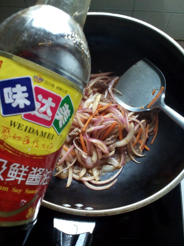 洋葱牛肉丝步骤8